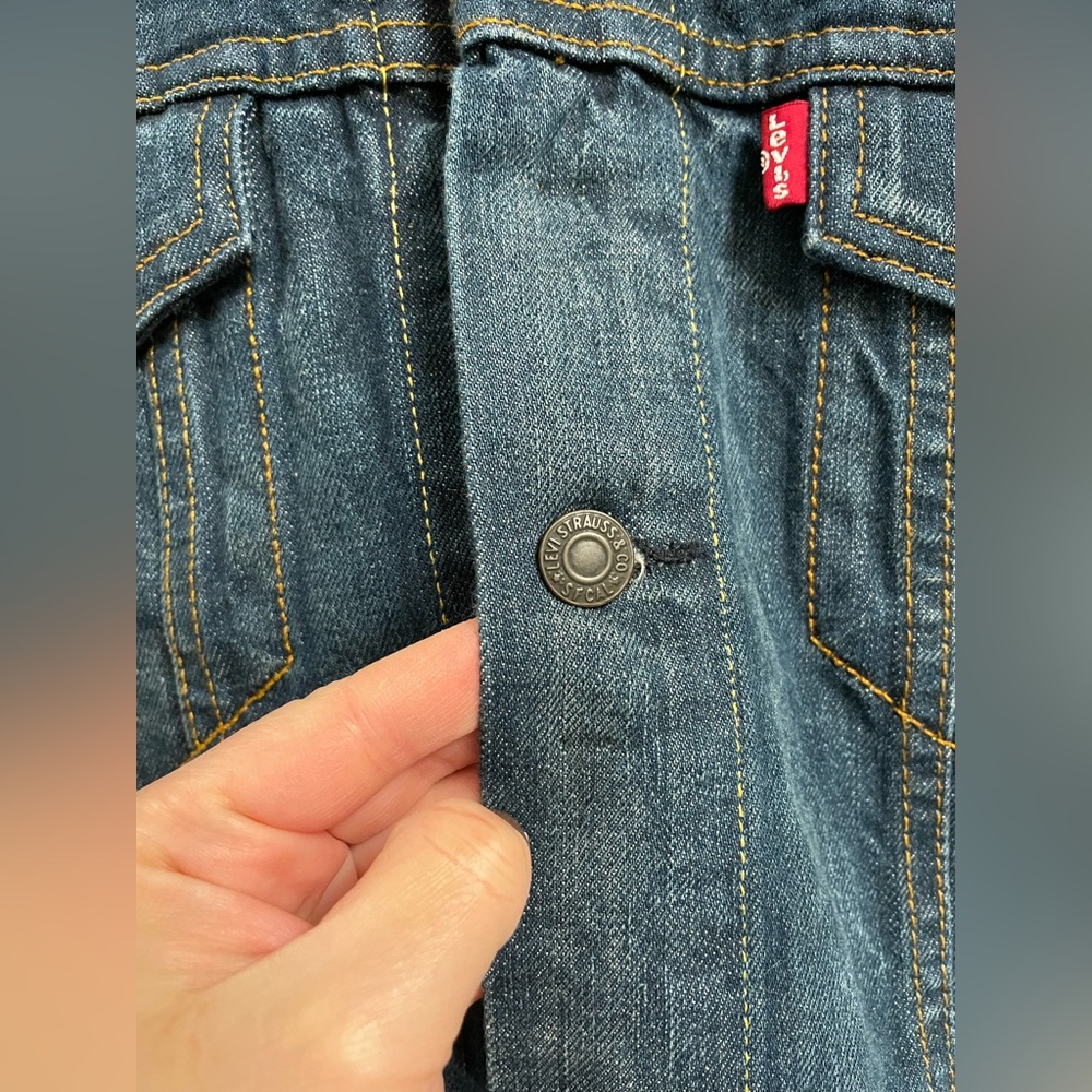 Levi's Indigo Denim Jacket - Picture 5 of 14